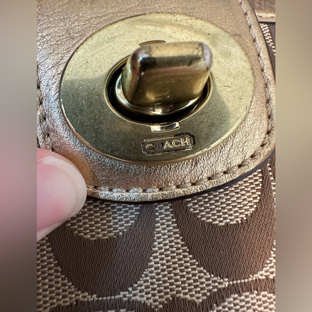 Tan and gold Coach Wallet - Picture 4 of 7